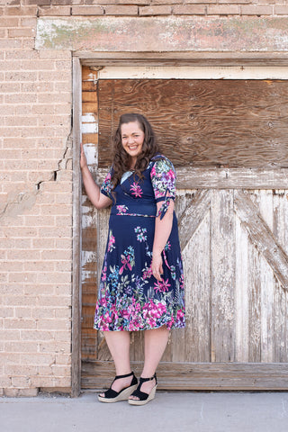 Flower Garden Plus Size Dress (Navy) - Everyday Eden